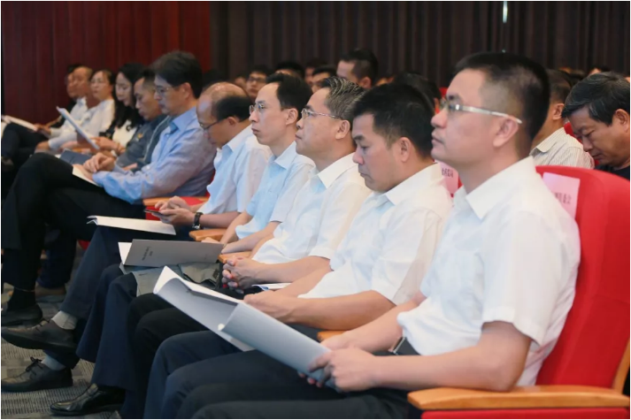 1533089431870446.png blob.png