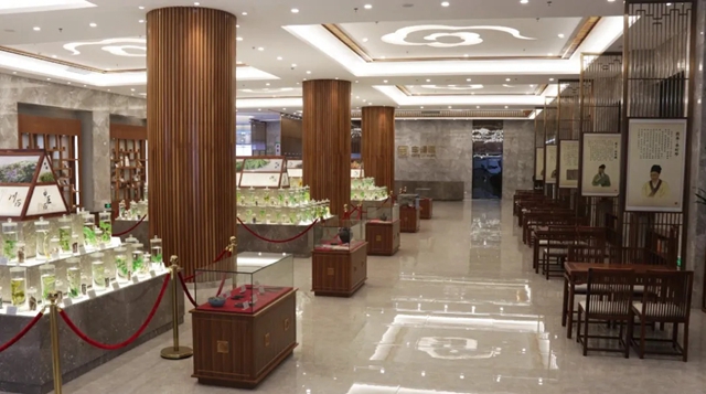 1587698888481912.jpg 640.webp (7).jpg